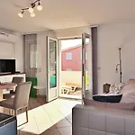 Kira By Interhome *