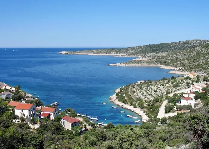 Kira By Interhome Daire